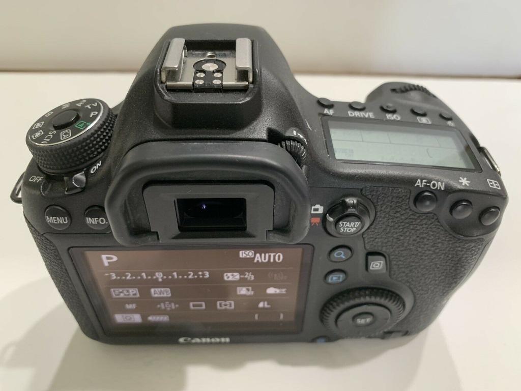 Canon 6D MINT Condition (Category: Cameras) located in Las Pinas. Submitted by giordanorocco (Listing ID 1095187273, Image 2). Description: No issues. Low shutter count. Test it all you want. Glorietta/MOA meet ups..