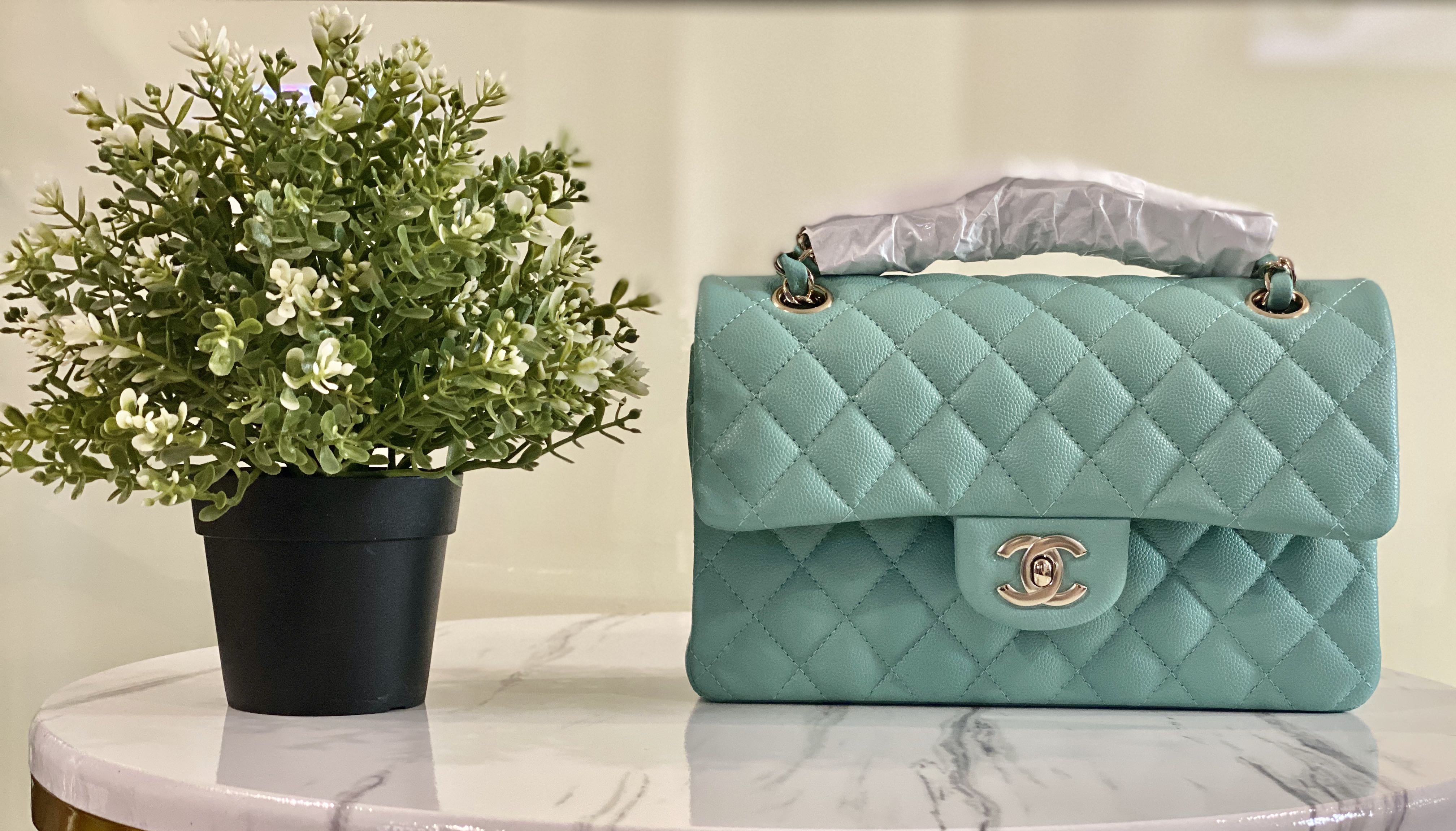 Chanel 21s bags outlet
