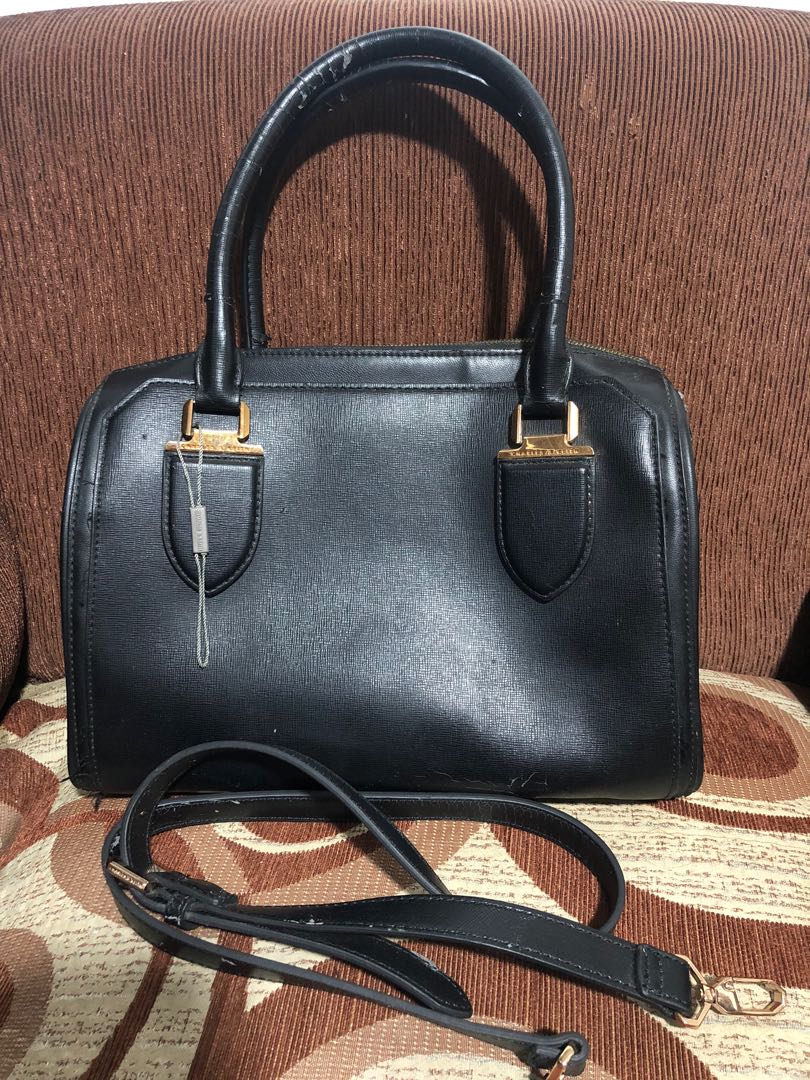 Charles keith doctors bag Women s Fashion Bags Wallets Shoulder Bags on Carousell