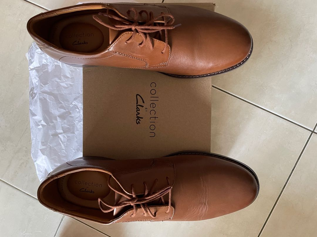 Clarks Dark Tan Leather Shoe brown