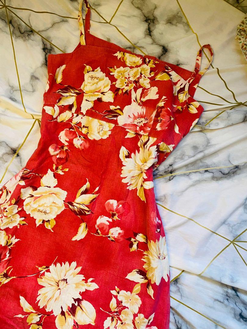Red dress with yellow flowers sales