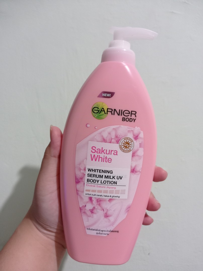 Garnier Sakura White Body Lotion, Kesehatan & Kecantikan, Kulit, Sabun