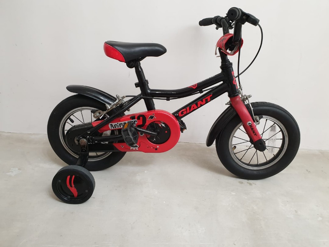 Giant animator hotsell 12 inch bike