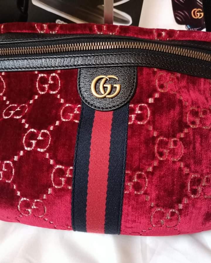 Gucci Bumbag (Category: Luxury Bags & Wallets) located in Manila. Submitted by bagislifeshop (Listing ID 1095169499, Image 2). Description: new/unused with dustbag and cards available in bacolod.