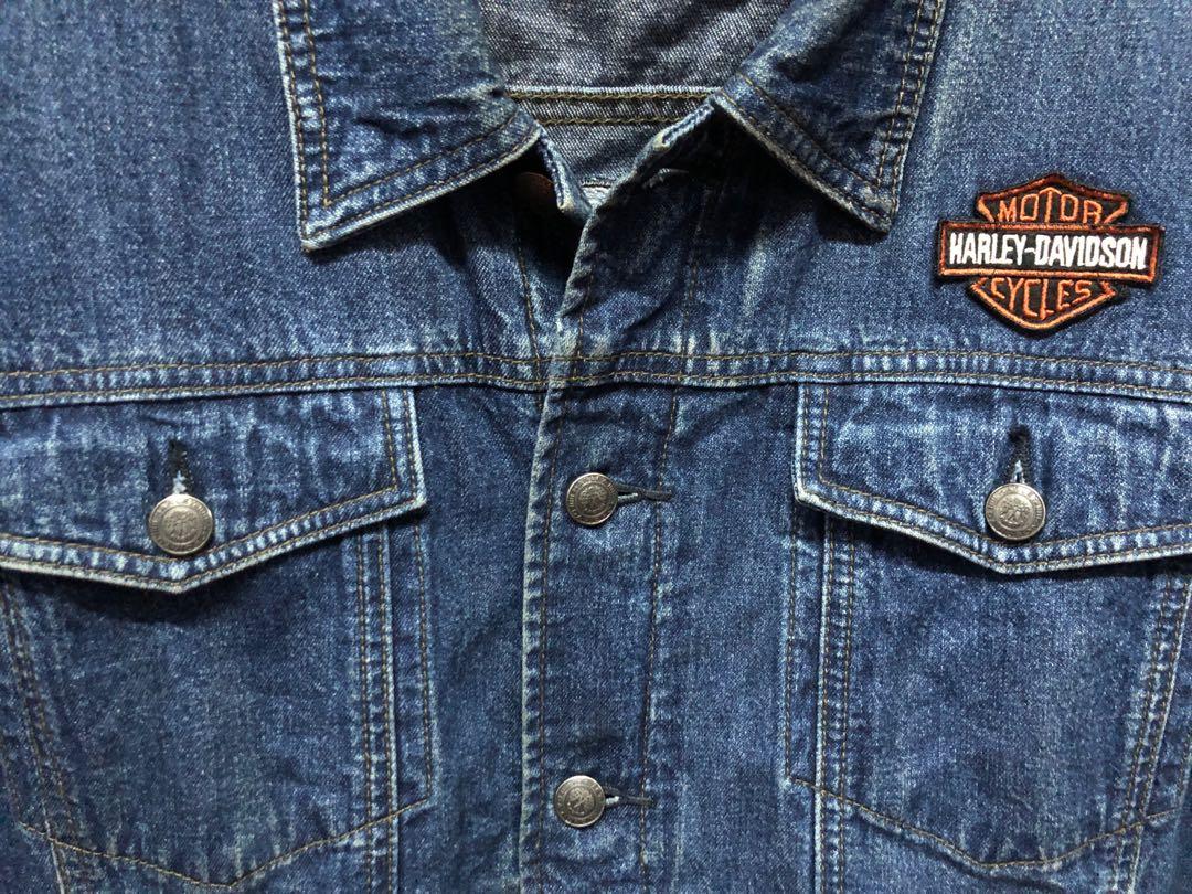 Harley Davidson HD Denim Motorcycle/Riding Jacket(Large) (Category: Coats, Jackets and Outerwear) located in Baguio. Submitted by master_of_brands (Listing ID 1095072067, Image 3). Description: Authentic Harley Davidson HD Denim Motorcycle/Riding Jacket(comfy denim) Men’s 21” x 25” Issue: (minor) lost patched *seen on last photo Slightly used Brought abroad No other issue/s In excellent condition .