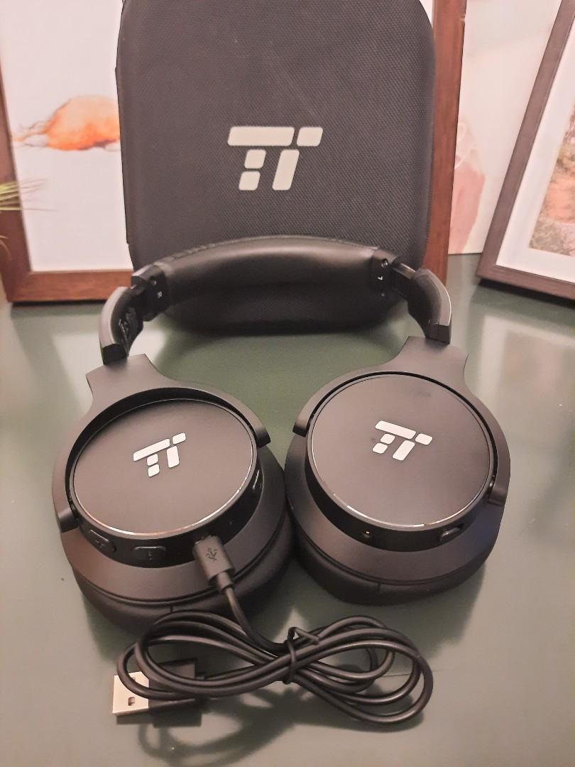 wireless headset (Category: Headphones & Headsets) located in Singapore. Submitted by jrl13 (Listing ID 1095177362, Image 1). Description: .