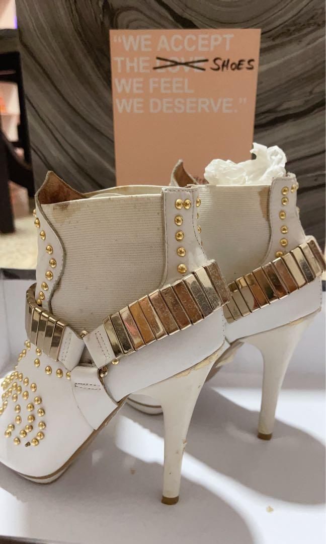 White boots jeffrey campbell online