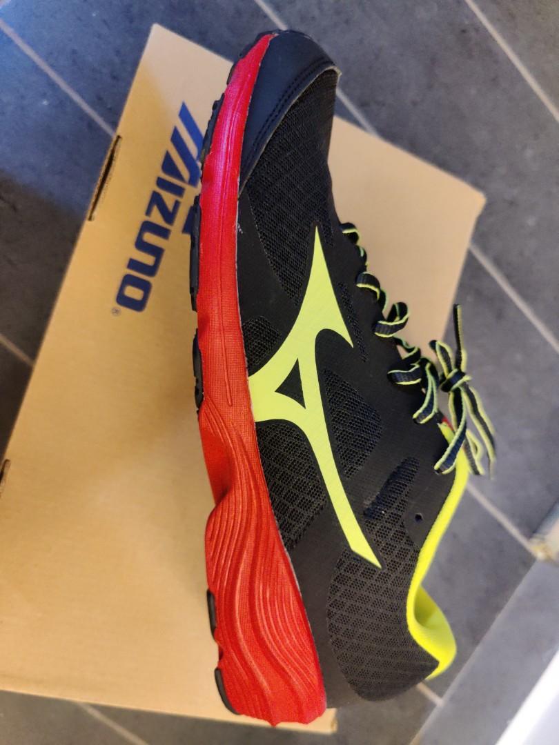 Mizuno running shoes prima etude black