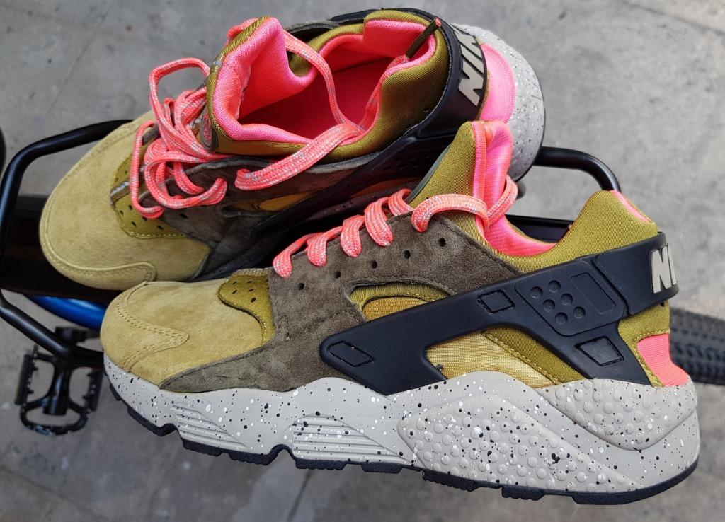 Nike Air Huarache Run Women's, lemon gray suede/pastel pink, size 7, Women's Fashion, Footwear, Sneakers Carousell