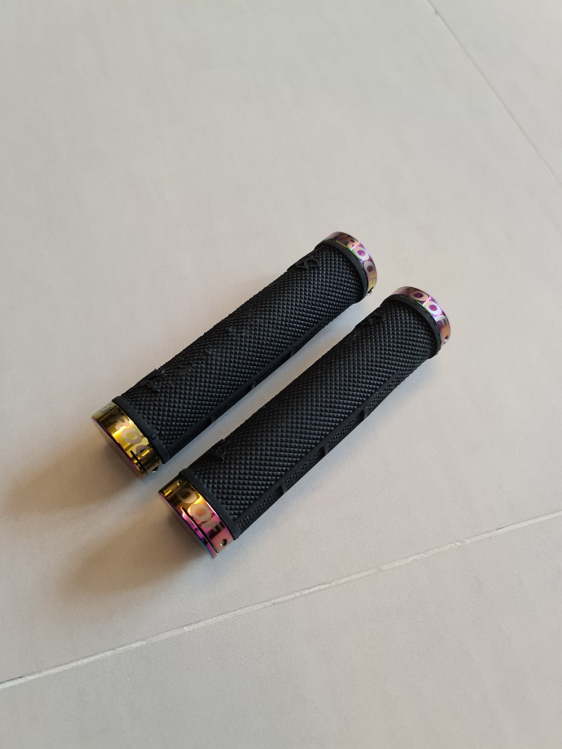 Nukeproof sam hill enduro race grip oil clearance slick