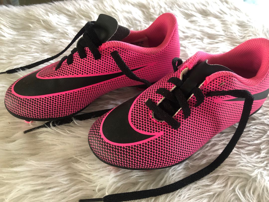 Original NIKE football/soccer boots/cleats size 12c for girls, Babies