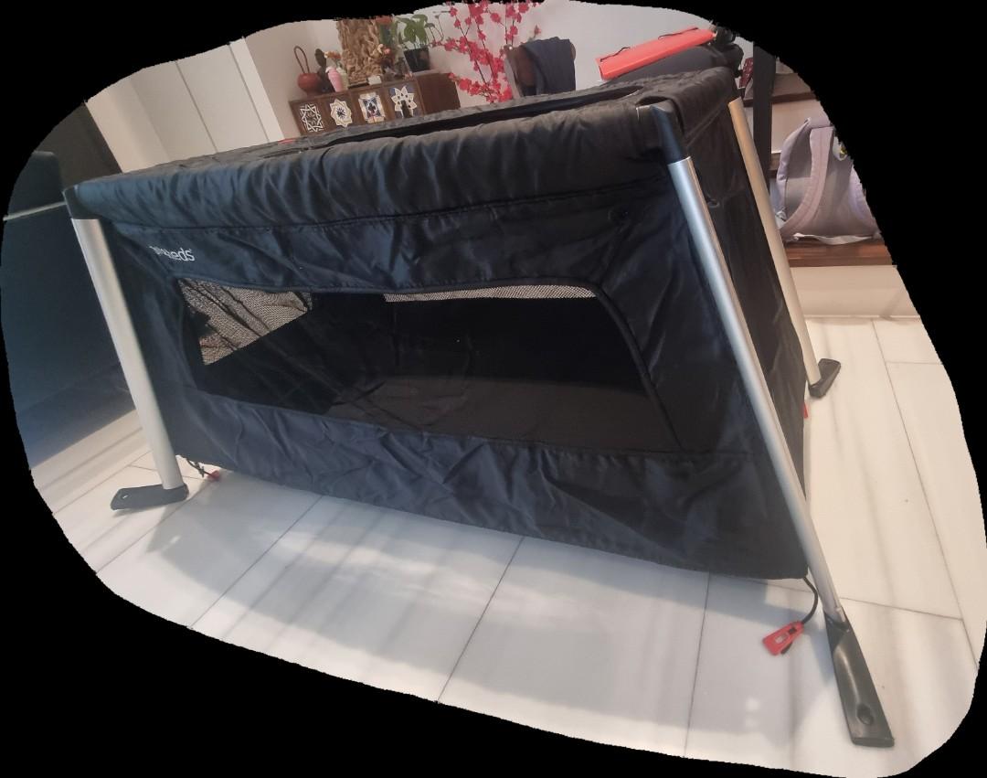 Phil & Teds baby travel cot or playpen, Babies & Kids, Baby Nursery