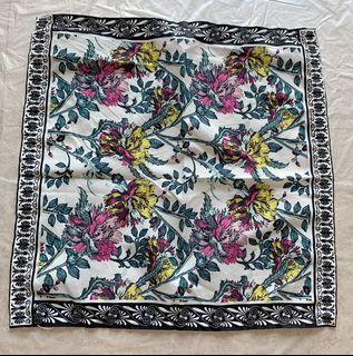 Pretty cotton Wild Flowers small square scarf. Wear it around your neck or tie it on a bag for a pop of autumn spirit. Pretty cotton Wild Flowers small square scarf. Wear it around your neck or tie it on a bag for a pop of autumn spirit.