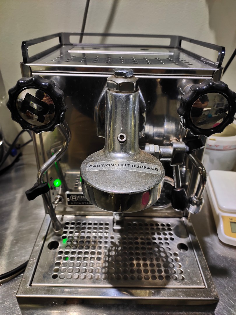 Rocket Appartamento espresso machine Fausto grinder, TV & Home