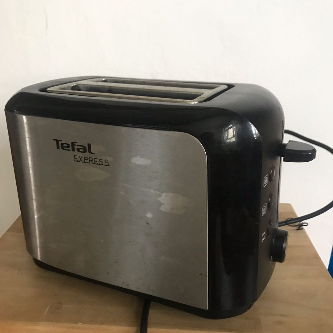 Tefal Pop Up Toaster (defected), TV & Home Appliances, Kitchen Appliances, Ovens & Toasters on