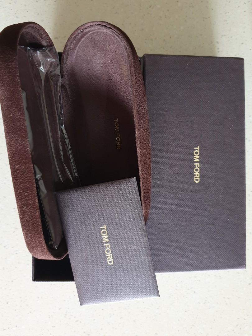 Tom ford glasses box hot sale