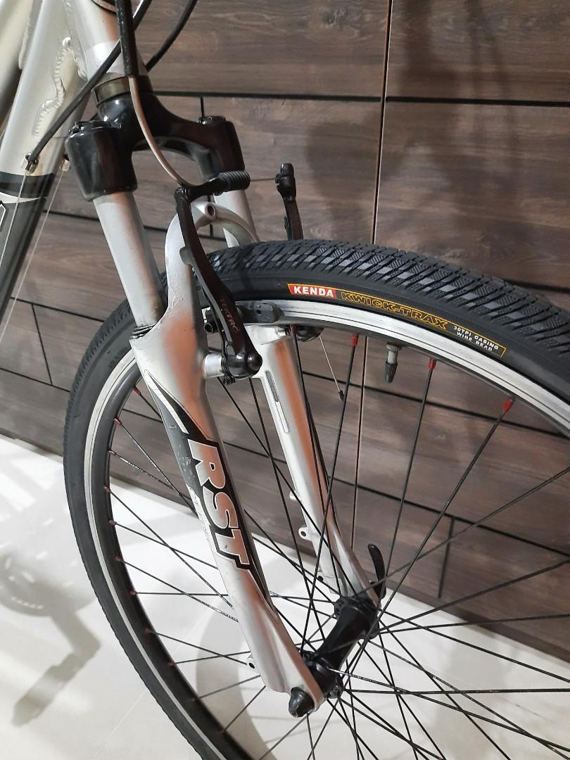 Trek 7100 women's hybrid bike, size M 