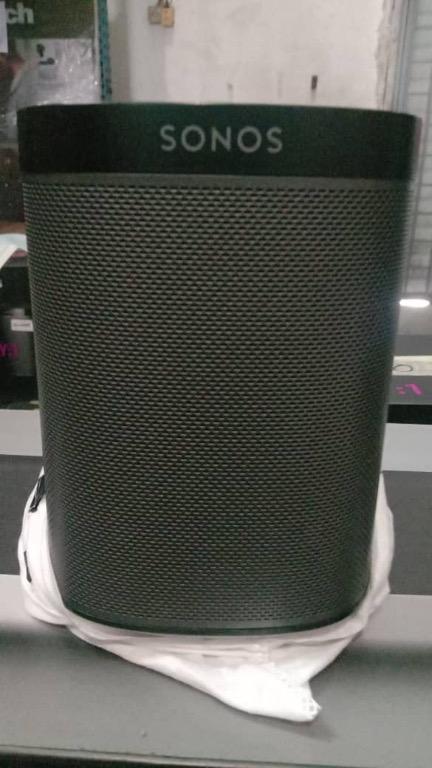 Second hand sonos play 1 sale