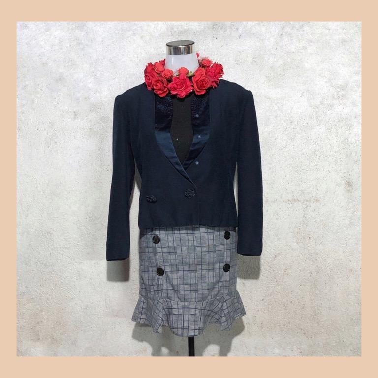 Women's Blue Cropped Blazer (Category: Coats, Jackets and Outerwear) located in Mandaluyong City. Submitted by junos.mnl (Listing ID 1095007215, Image 1). Description: Navy Blue Cropped Blazer / S-M / P200 ⠀⠀⠀⠀⠀⠀⠀⠀⠀ Shoulder: 16in Bust: 18in Length: 20.5in ⠀⠀⠀⠀⠀⠀⠀⠀⠀ *actual color may vary due to lighting* .