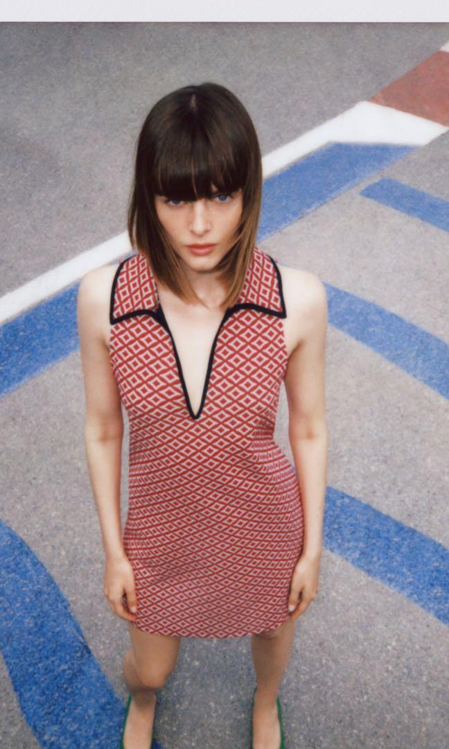 Zara jacquard dress (Category: Dresses) located in Cebu City. Submitted by sararanile (Listing ID 1095099138, Image 1). Description: Available LARGE AND SMALL.