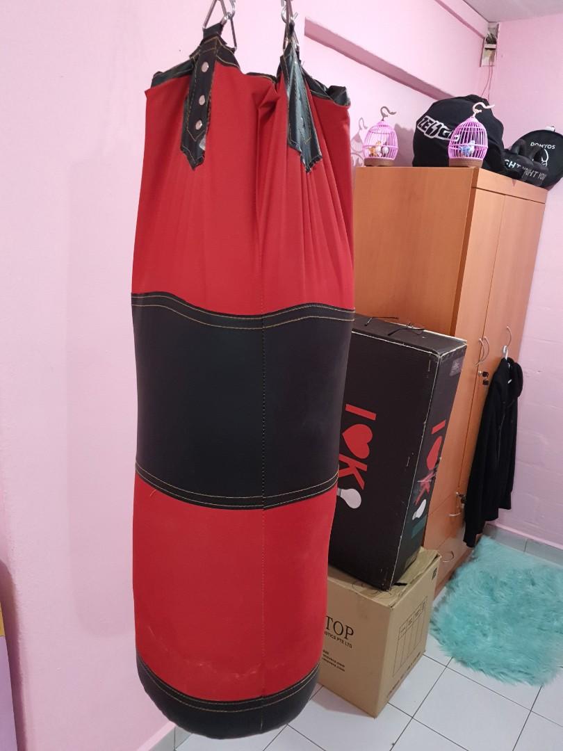 100KG Punching Bag!, Sports Equipment, Other Sports Equipment and