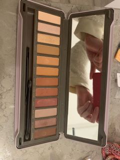 (Category: ) located in . Submitted by fashionistania (Listing ID 1095348148, Image 1). Description: .