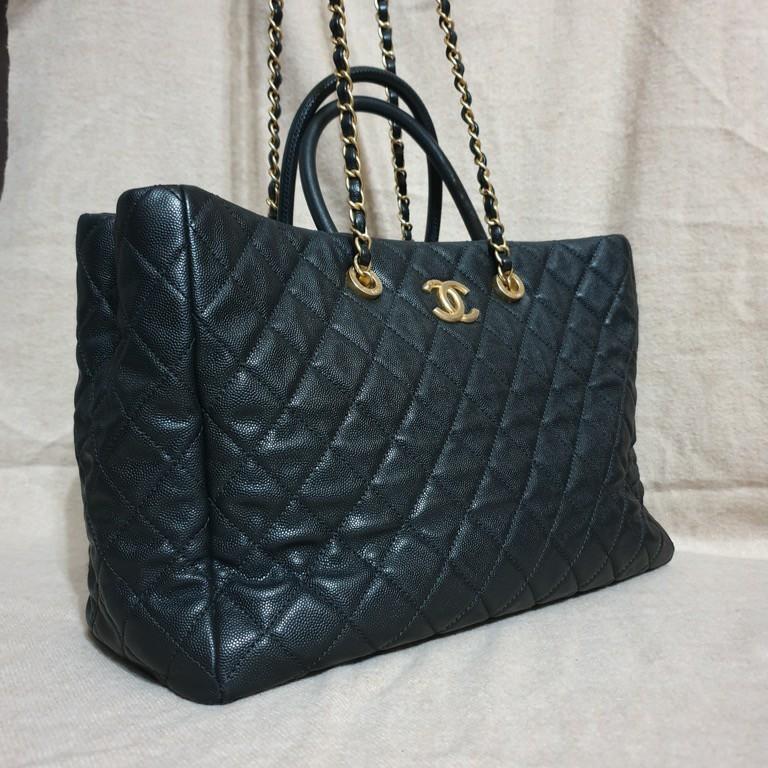 Chanel Black Tote Bag, Luxury, Bags & Wallets on Carousell