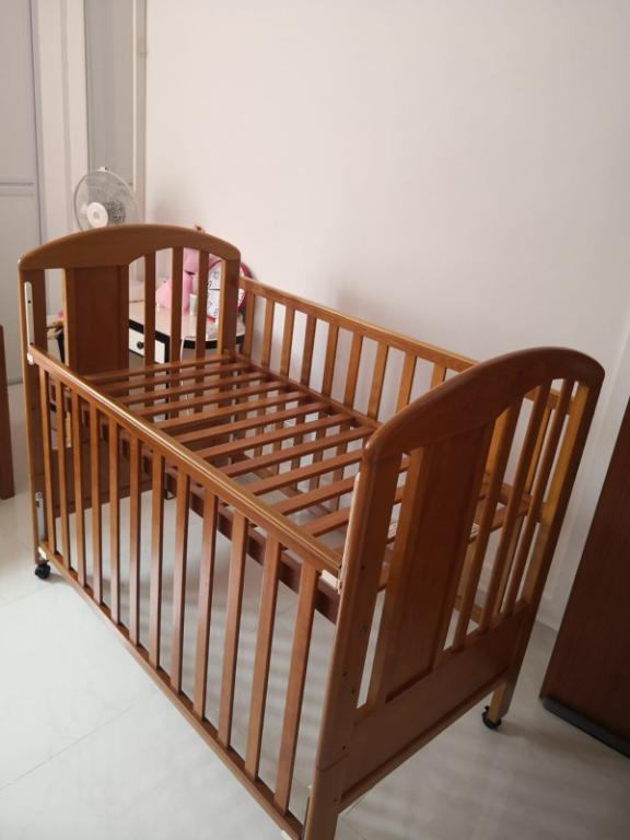 Wood Baby Cot w/ wheels, Babies & Kids, Baby Nursery & Kids Furniture