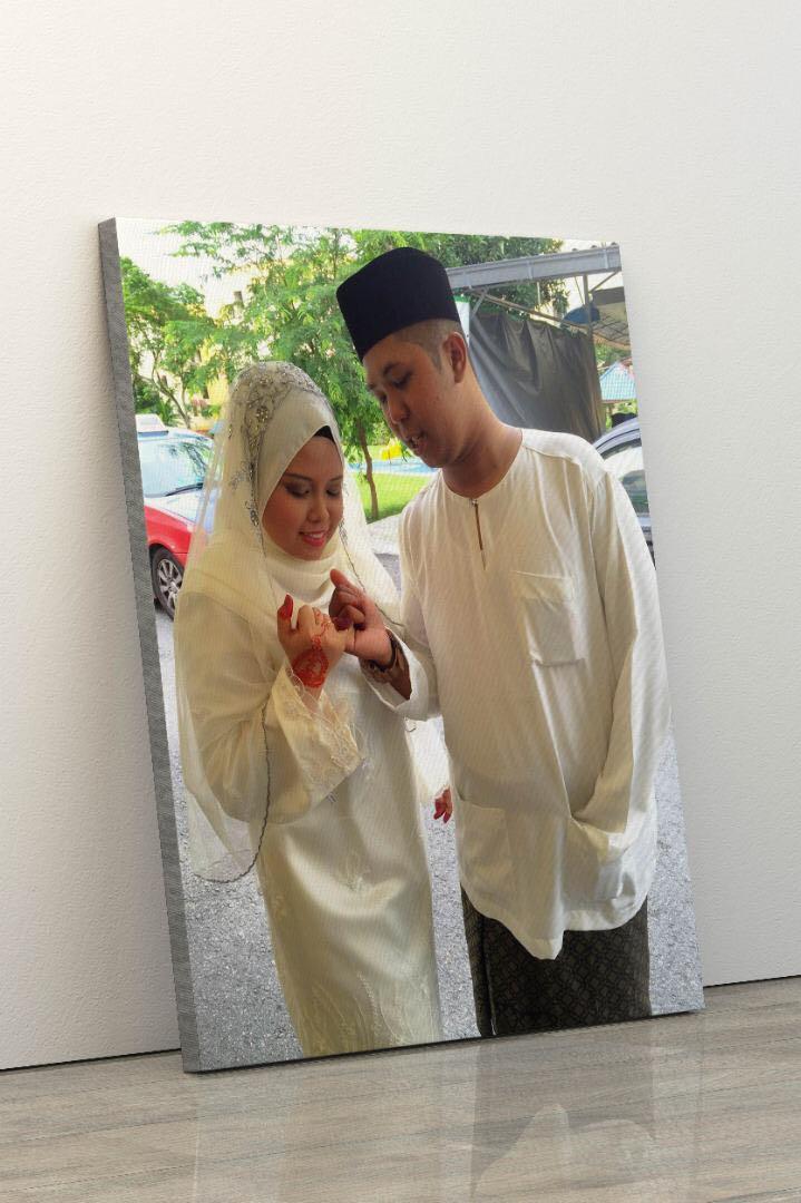 Frame Gambar Kahwin Women S Fashion Clothes Others On Carousell