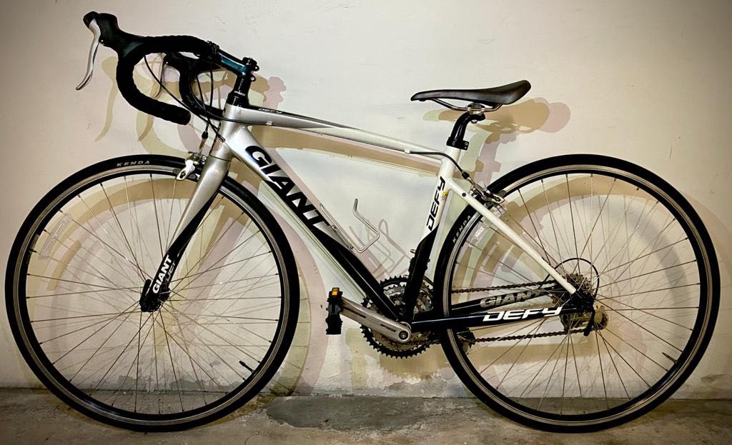 Giant Defy 4 Road Bike S Size