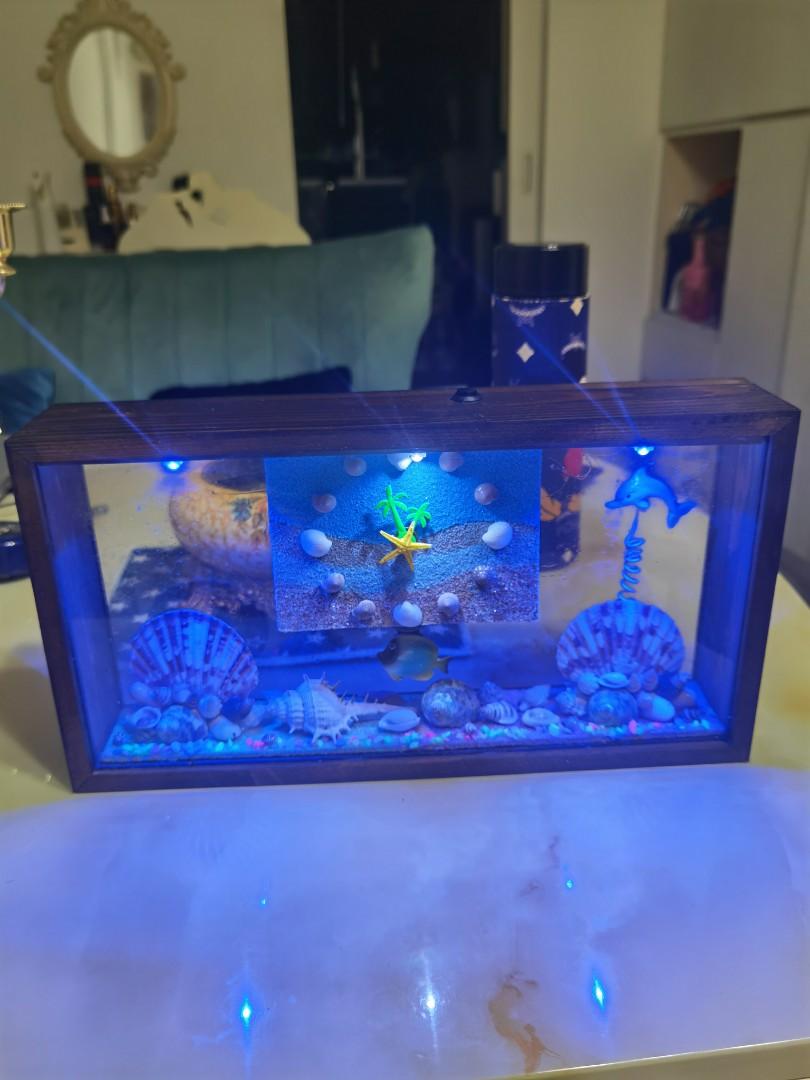 Handmade shell clock with light (Category: Clocks) located in Singapore. Submitted by jmlux (Listing ID 1095404021, Image 2). Description: Handmade, very nice with light..