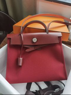 （分類：）位於 。 由 luxe.herbag 提交（商品編號 1095415893，圖片 1）。簡介： 。
