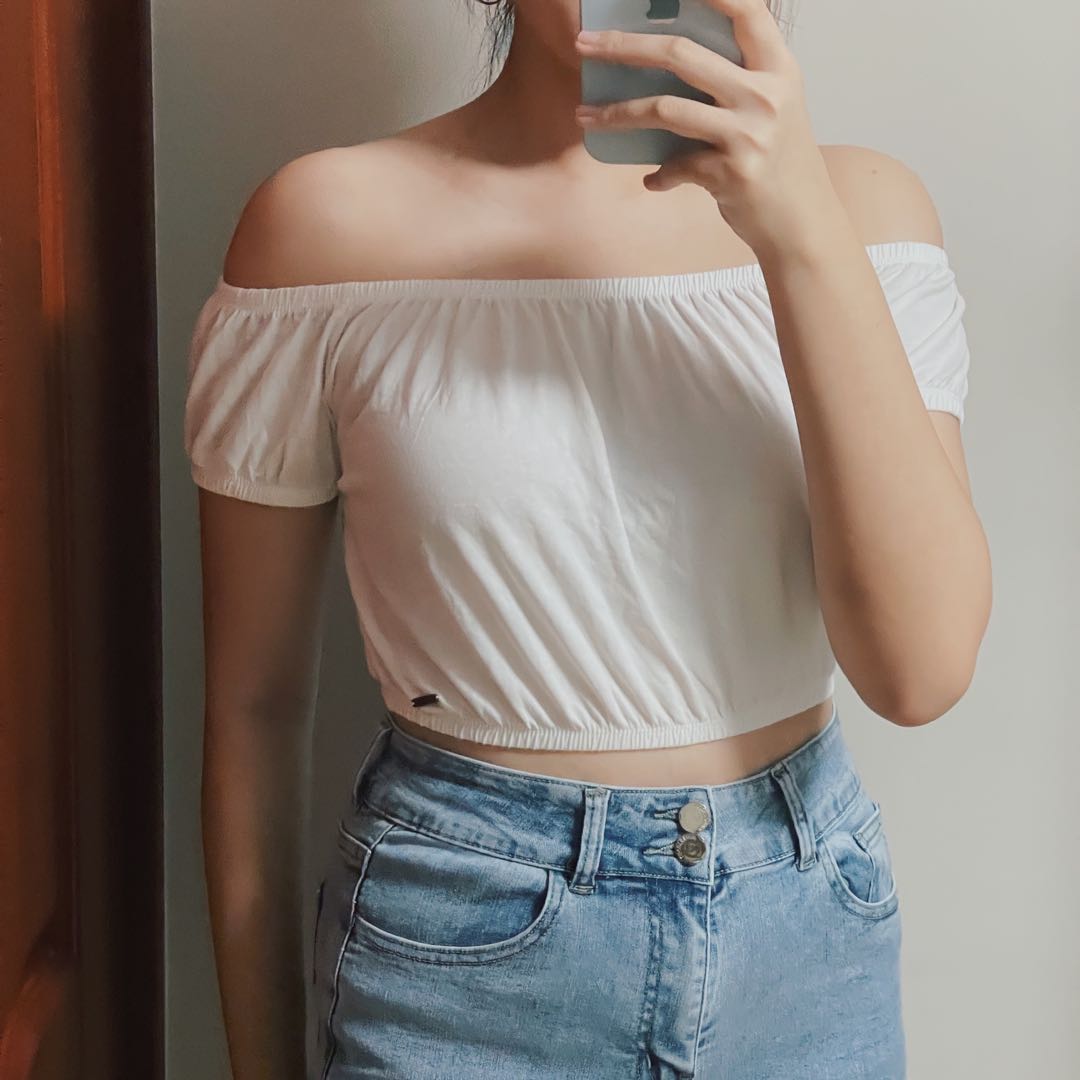 Hollister off the shoulder crop on sale top