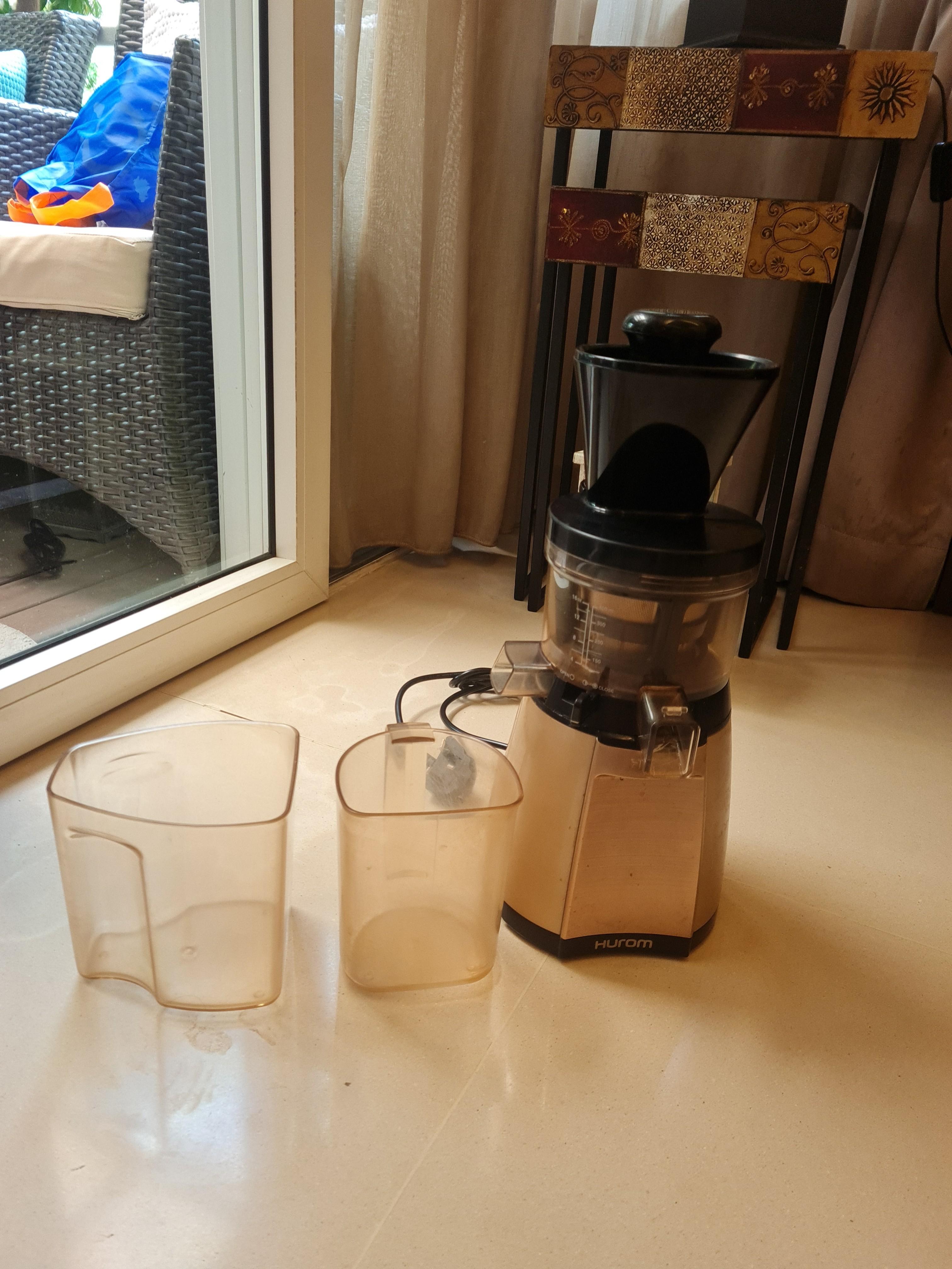 Hurom Slow Juicer, TV & Home Appliances, Kitchen Appliances, Juicers