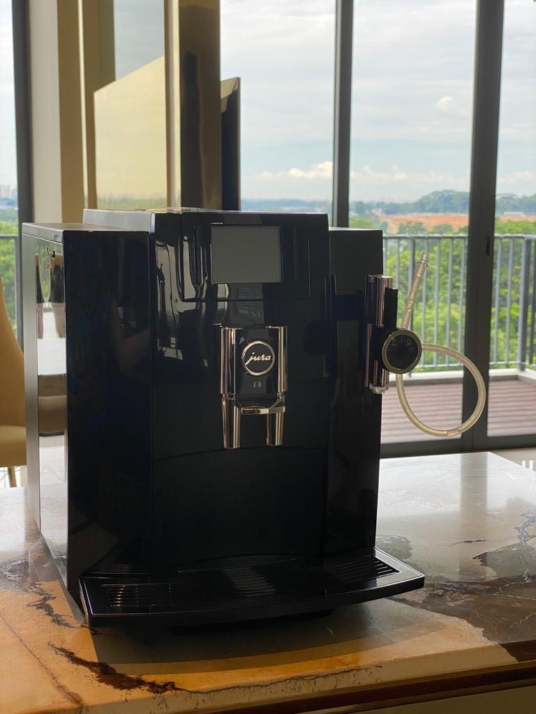 JURA E8 COFFEE MACHINE, TV & Home Appliances, Kitchen Appliances