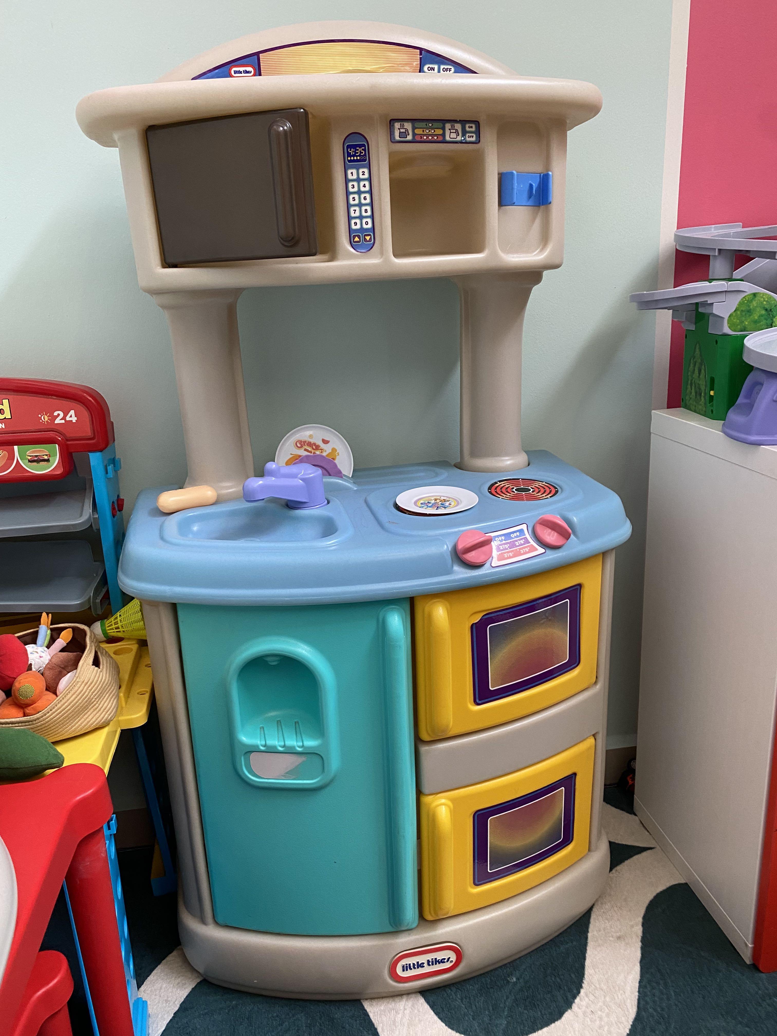 Little tikes store talking kitchen