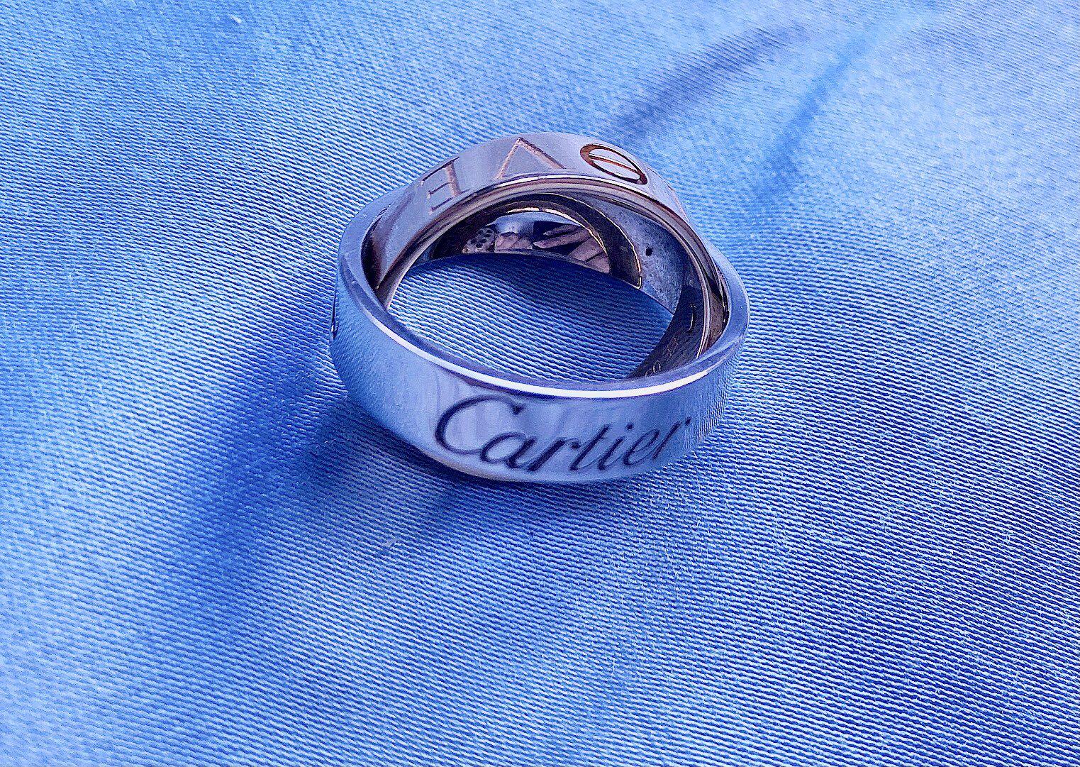 Cartier secret love ring top