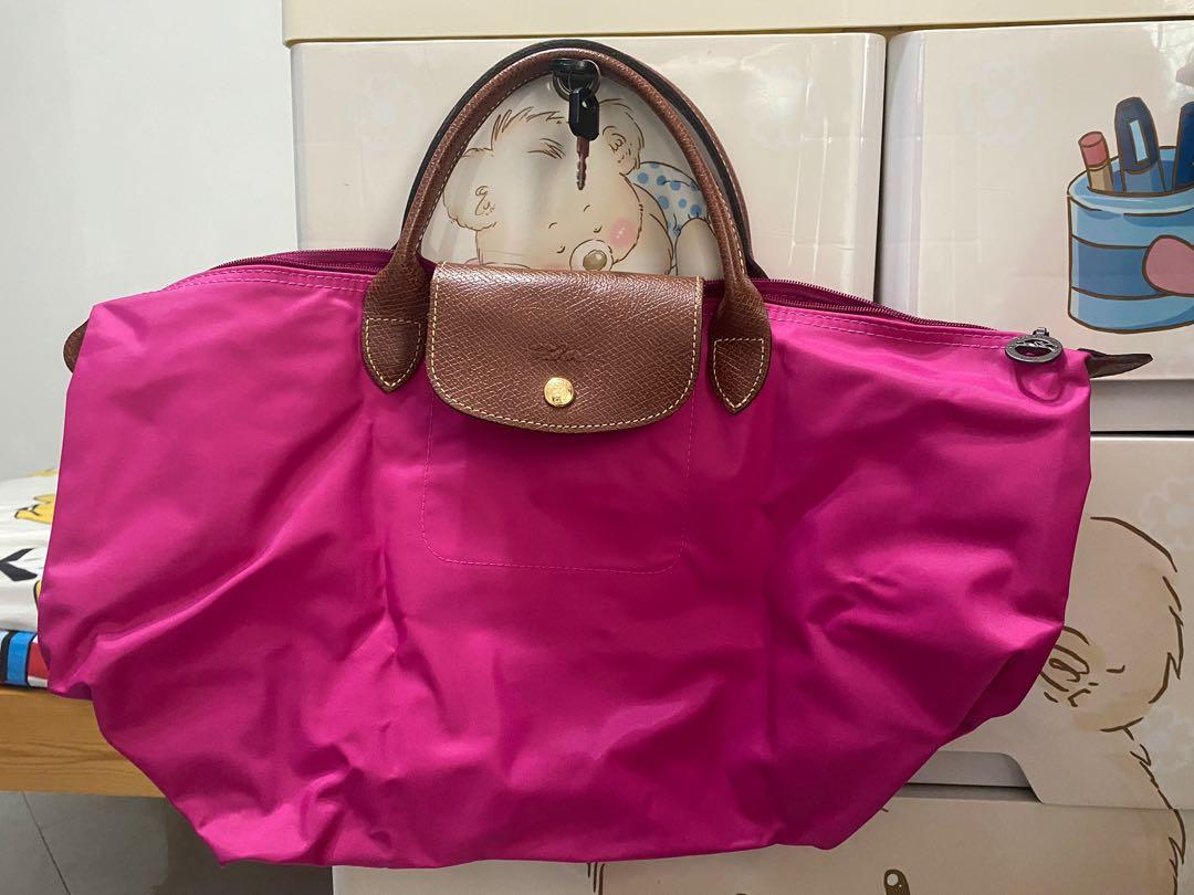 longchamp medium dimensions
