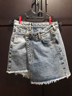 (Kategori: ) berada di . Dikirim oleh preloved.kh (ID iklan 1095237824, Gambar 1). Deskripsi: .