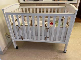 valdera infant baby cribs babies kids baby nursery kids furniture cots cribs on carousell