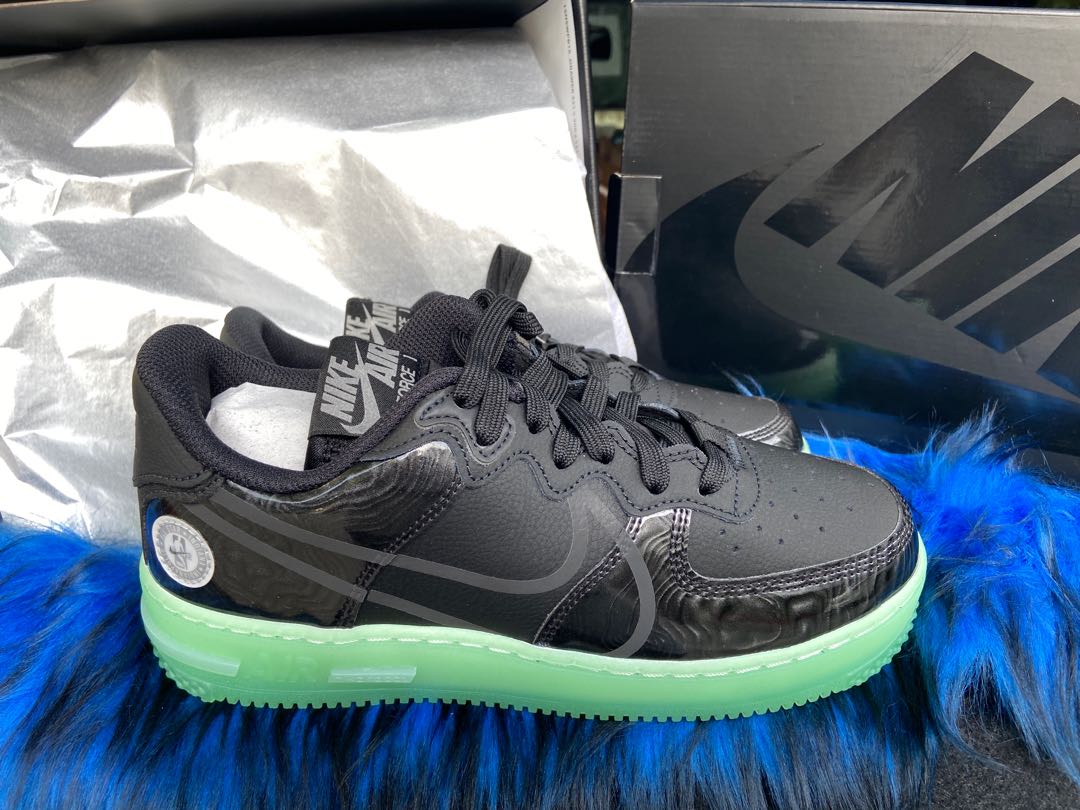 barely green air force 1