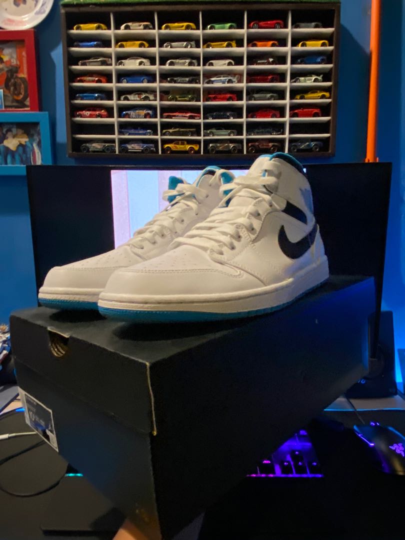 nike air jordan 1 mid laser blue