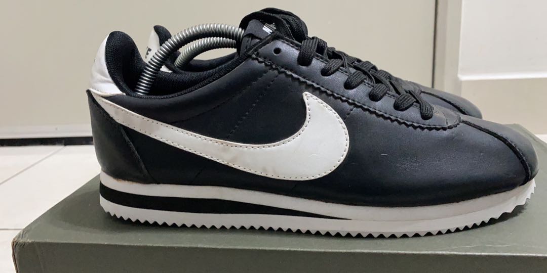 Black leather cortez store