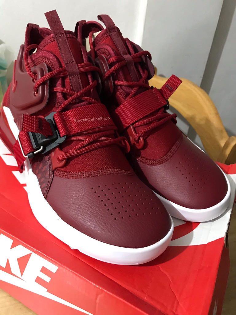 NIKE Men's Air Force 270 Red Croc, Announcements on Carousell