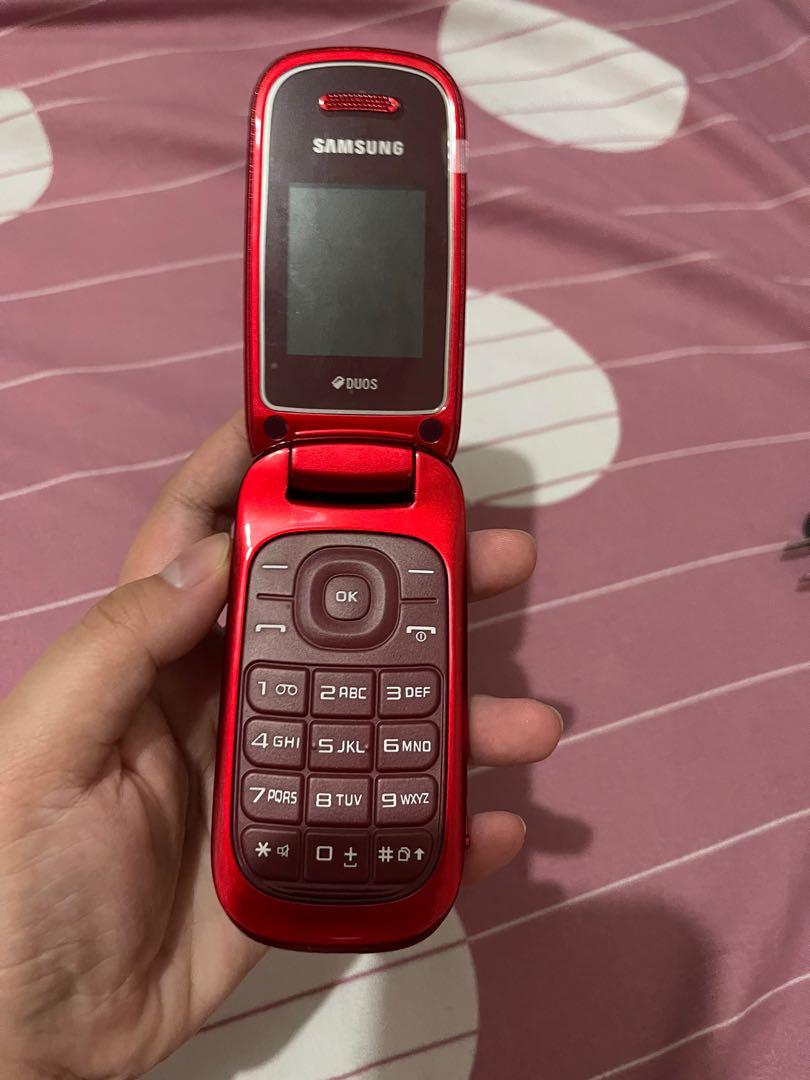 Samsung E1272 Flip Phone Red Mobile Phones Gadgets Mobile Phones Early Generation Mobile Phones On Carousell