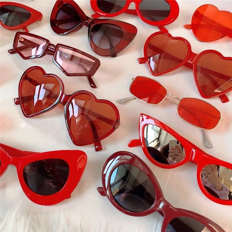 aesthetic red glasses
