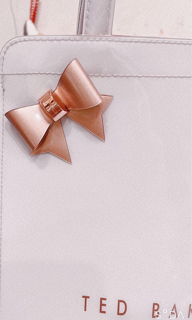 Cleocon small outlet bow icon bag