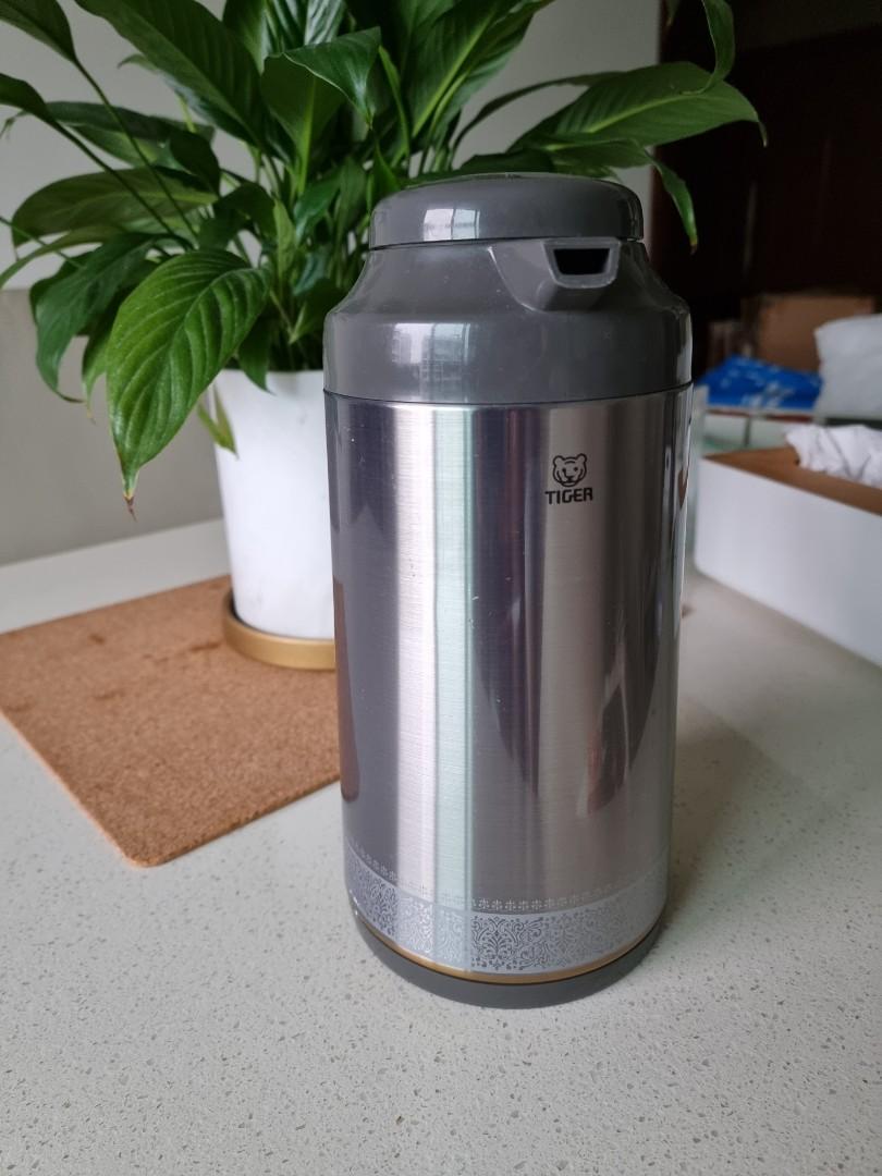 Tiger Vacuum Flask, TV & Home Appliances, Kitchen Appliances, Kettles