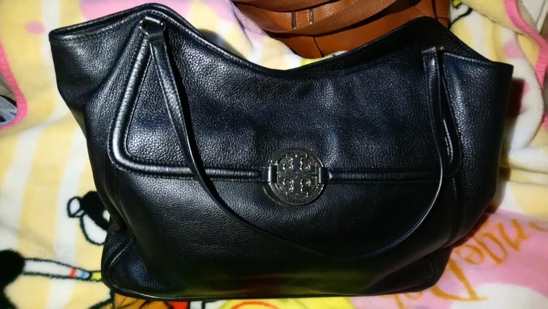 Tory Burch Large Black Tote Bag, Women's Fashion, Bags & Wallets, Tote Bags  on Carousell