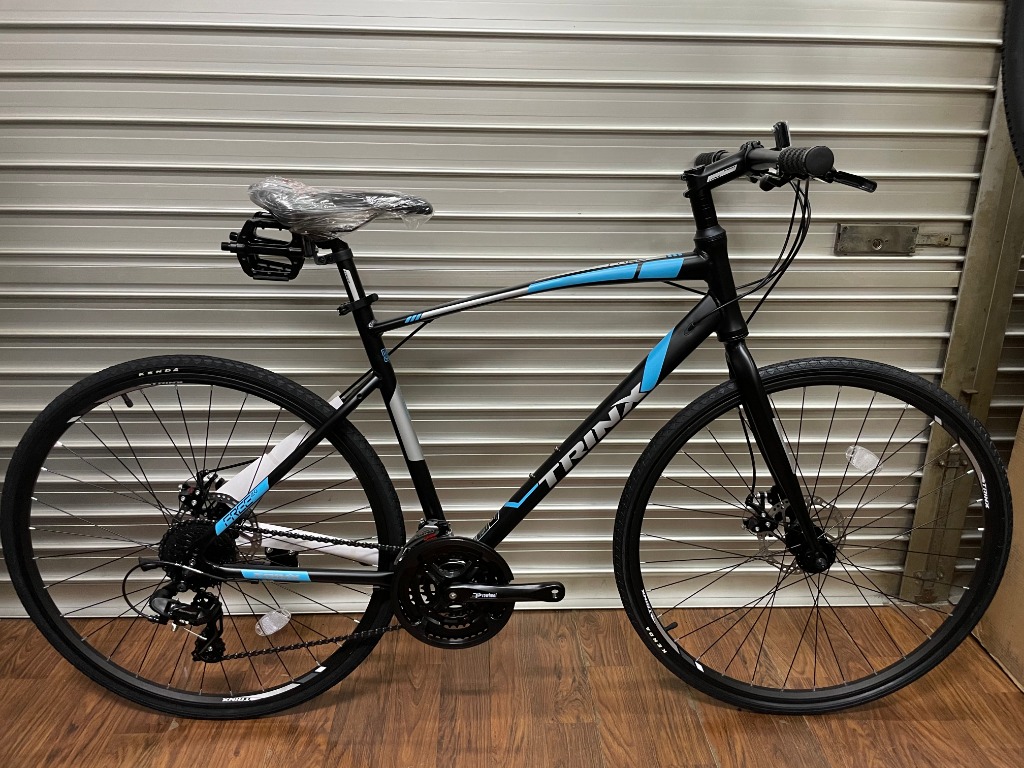 Trinx Free 2.0 700C Hybrid Bike Matt Black Blue Silver Sports